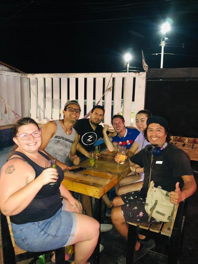Pointbreak Surf Camp Hostel Huanchaco Exterior foto