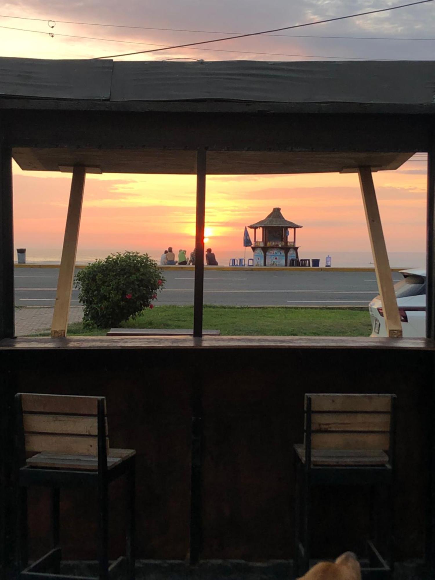 Pointbreak Surf Camp Hostel Huanchaco Exterior foto